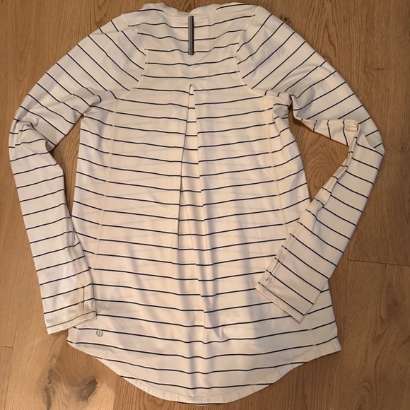 Lululemon Tuck And Flow Long Sleeve Slalom Stripe Angel Wing Sz 6 ( no size dot) - Picture 7 of 12